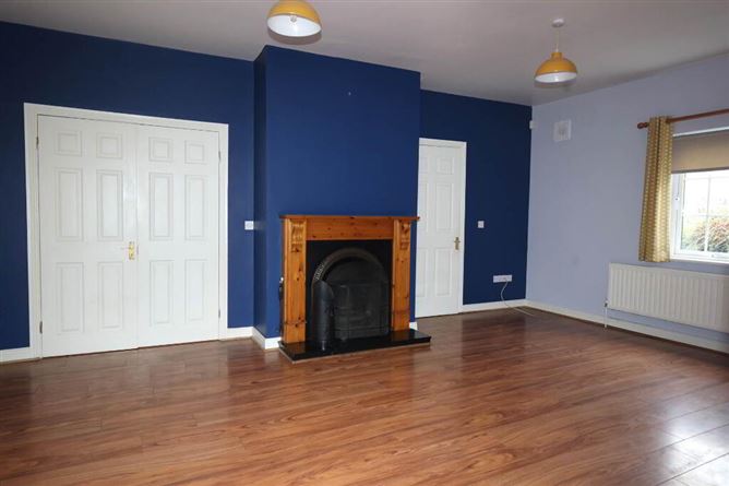 6 Ayrhill Court, Roscrea, Tipperary