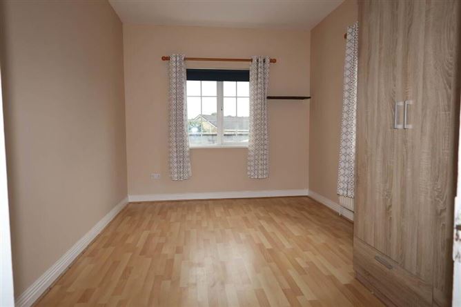 6 Ayrhill Court, Roscrea, Tipperary