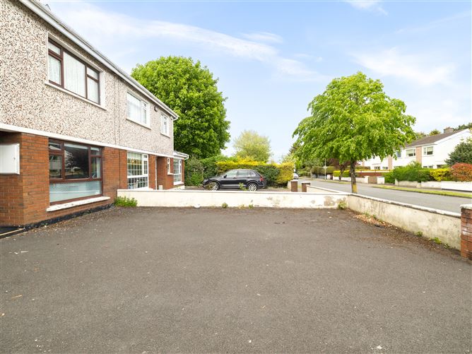 1A Moorefield Park, Newbridge, Co. Kildare