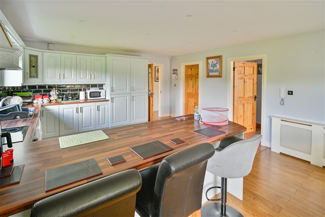Photo 7 of 42 — 308 Colehill, Newtowncunningham, Lifford, Co. Donegal