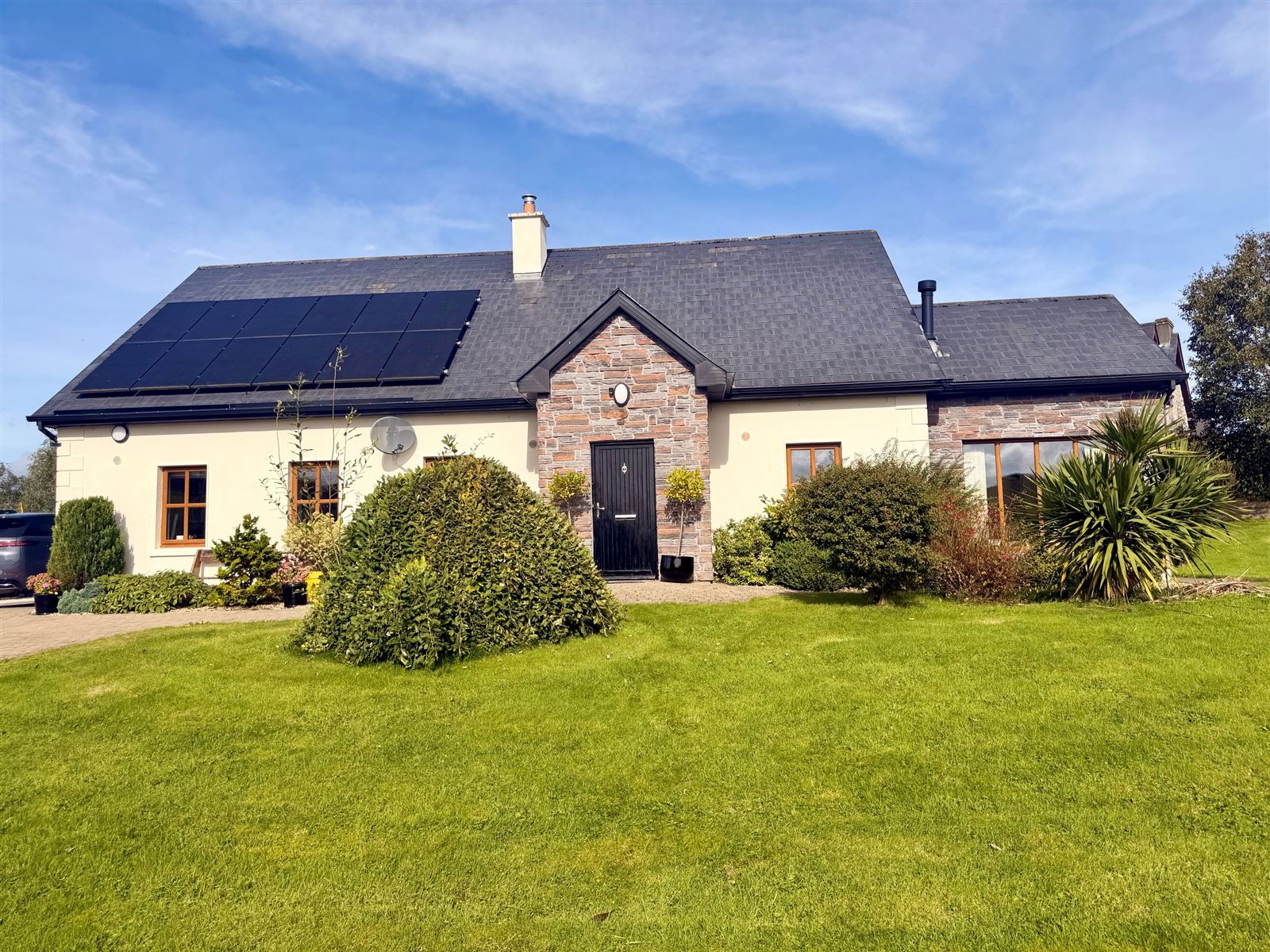 Photo 1 of 25 — 1 Saint Caillins View, Fenagh, Leitrim