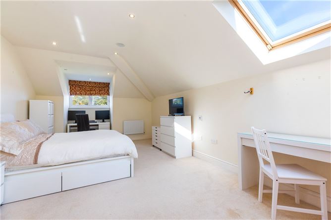 Penthouse, 71 Woodview, Mount Merrion Avenue, Blackrock, Co. Dublin