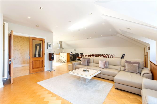 Penthouse, 71 Woodview, Mount Merrion Avenue, Blackrock, Co. Dublin