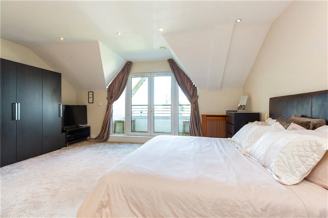 Penthouse, 71 Woodview, Mount Merrion Avenue, Blackrock, Co. Dublin