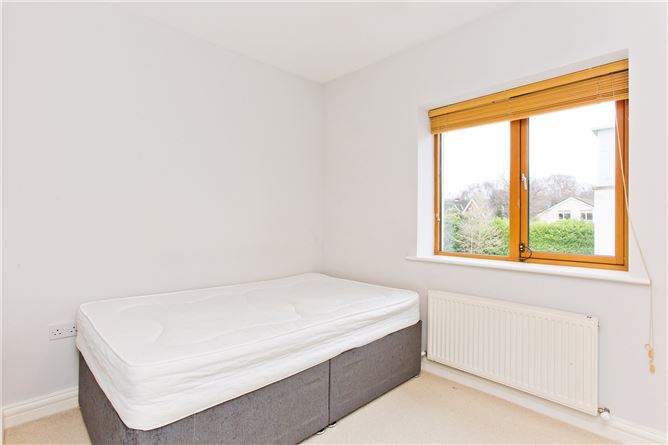 11 Garthy Wood, Knocklyon, Dublin 16