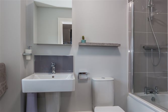 34 Hollywoodrath Avenue, Hollystown, Dublin 15