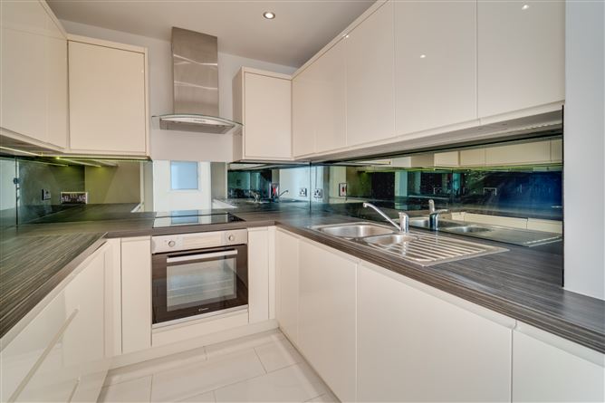 1 Aranmore, Custom House Harbour, IFSC, Dublin 1