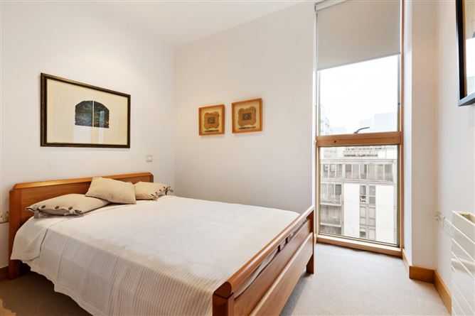 26 Longford House, Spencer Dock, Dublin 1