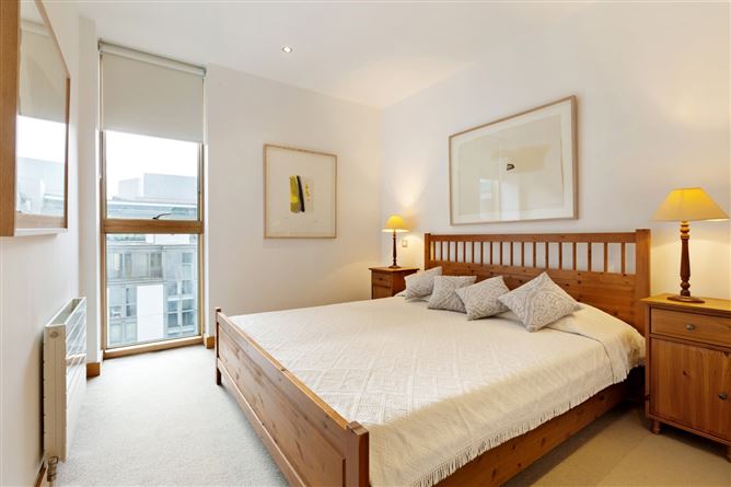 26 Longford House, Spencer Dock, Dublin 1