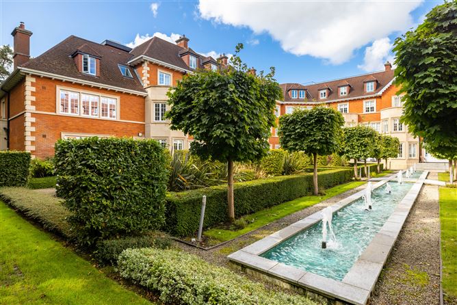 Apartment 33 Hollybrook, Foxrock, Dublin 18
