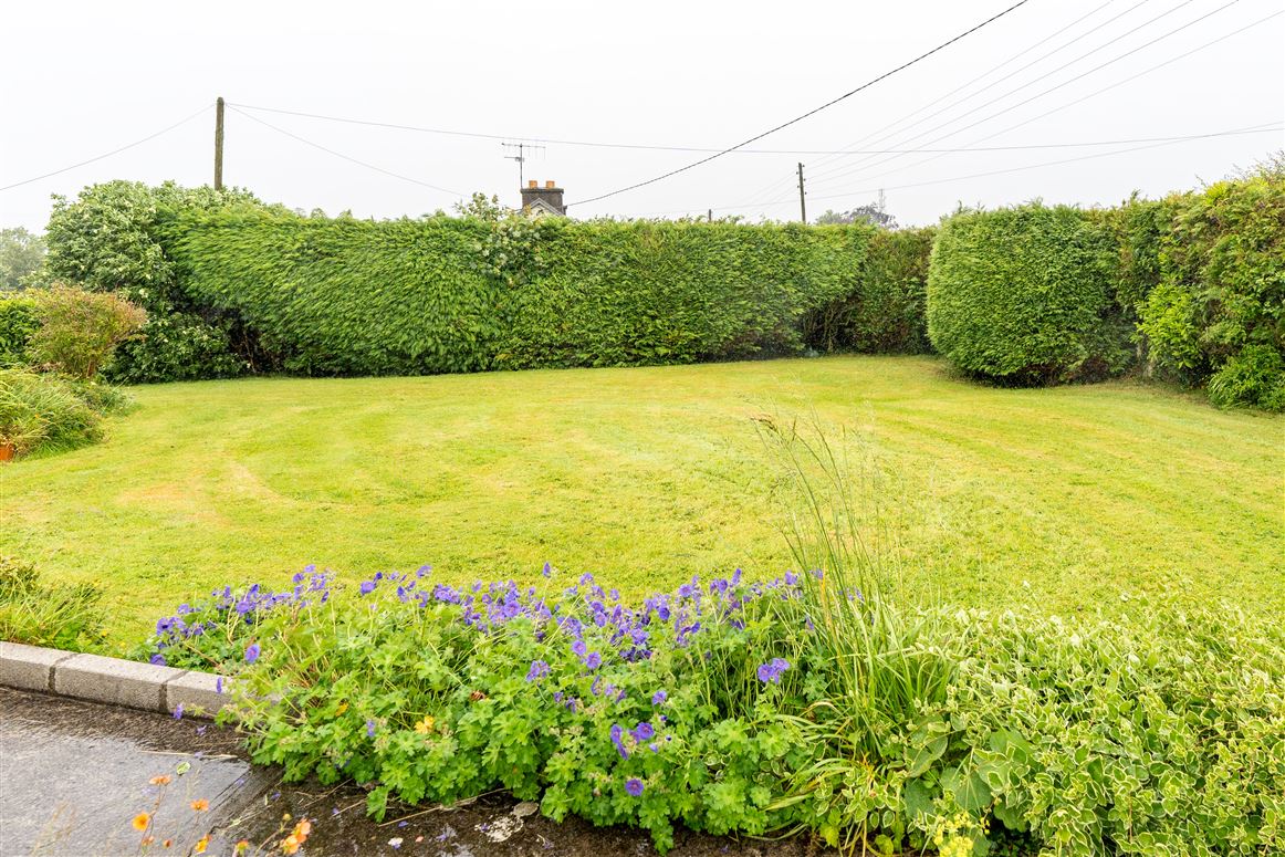 8 Church Road , Knocklong, Limerick 8 Church Road , Knocklong, Limerick