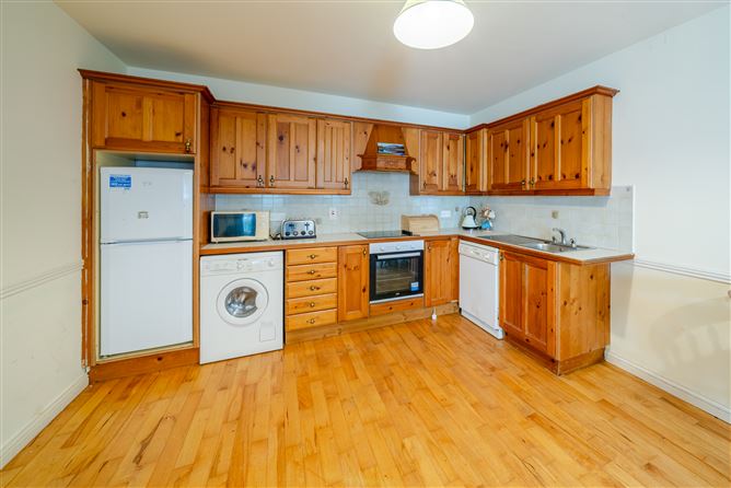 Restaurant (Tenant Unaffected) & 4 Apartments, High Street, Westport, Mayo