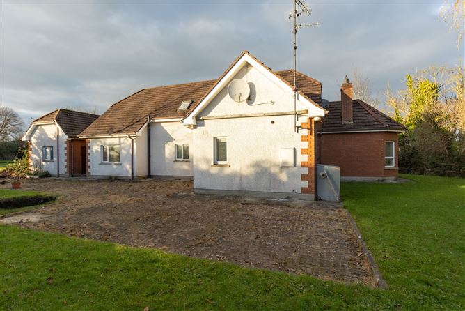 Carraig Rua, Chapel Road,, Dromiskin, Louth