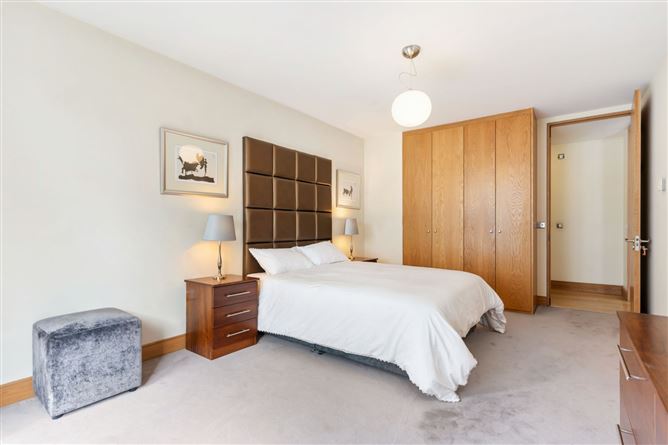 Photo 10 of 19 — 47 The Bay, Merrion Road, Dublin 4