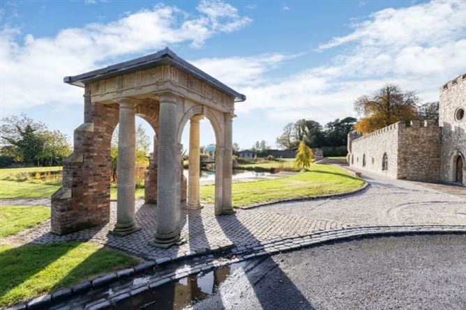 Dowth Hall Estate On C. 552acres, (Including Netterville Manor), Dowth, Drogheda, Co. Meath