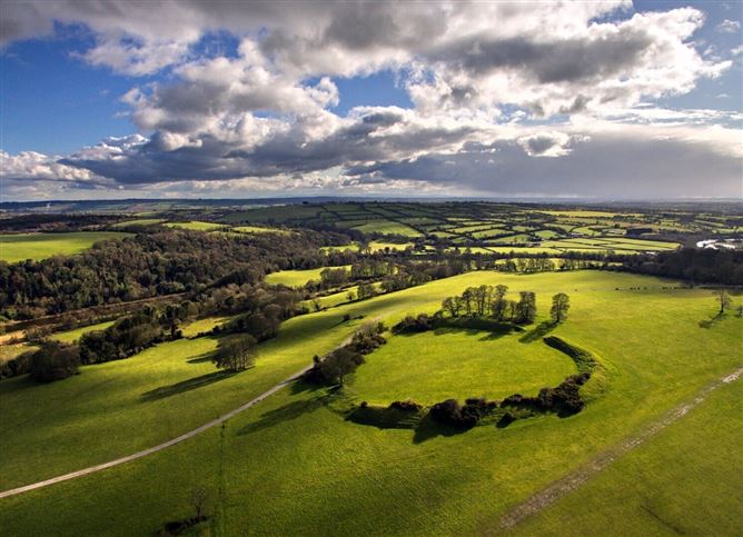 Dowth Hall Estate On C. 552acres, (Including Netterville Manor), Dowth, Drogheda, Co. Meath