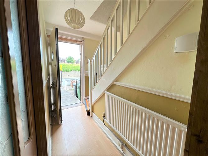 197 Sarsfield Road, Ballyfermot, Dublin 10 Ray Cooke Auctioneers