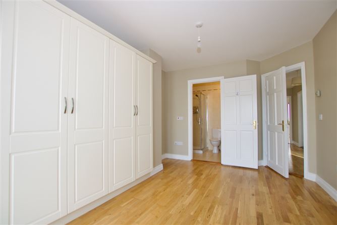 22 Newcastle Court, Ballymahon, Longford
