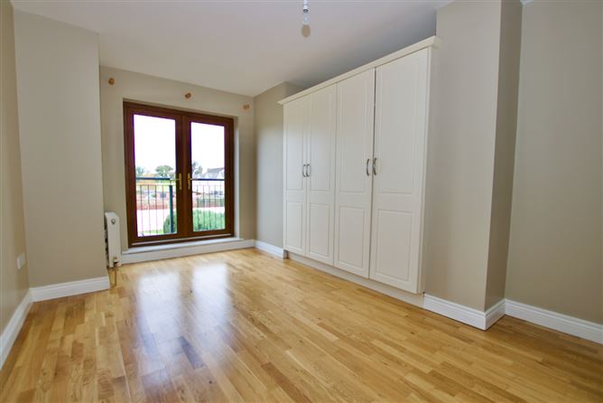 22 Newcastle Court, Ballymahon, Longford