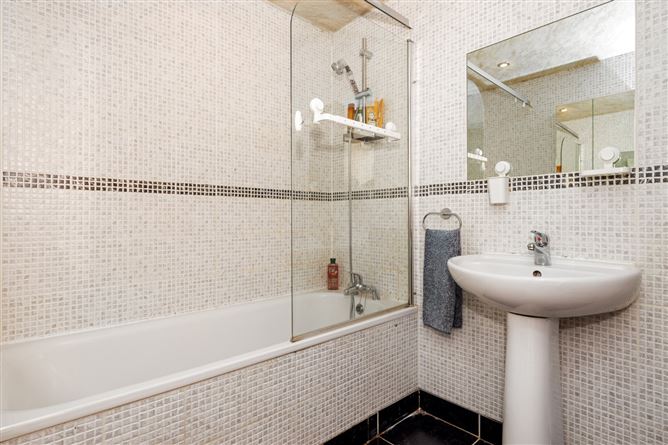 32 The Holly, Rockfield, Dundrum, Dublin 16