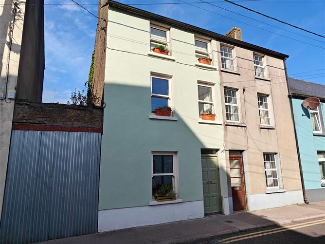 4 Grattan Street, Youghal, Cork