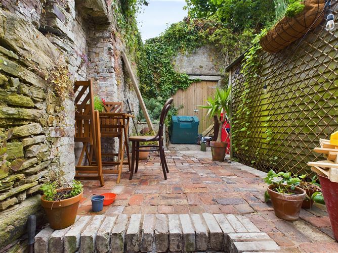 4 Grattan Street, Youghal, Cork