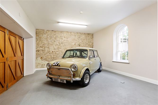 5 De Vesci Terrace, Monkstown, Co. Dublin