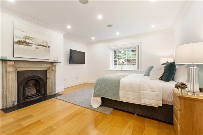 5 De Vesci Terrace, Monkstown, Co. Dublin