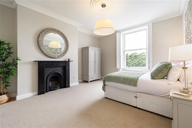 5 De Vesci Terrace, Monkstown, Co. Dublin