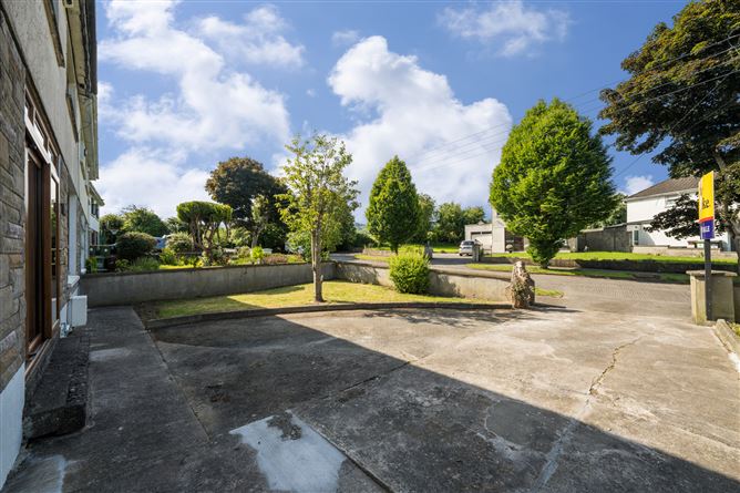 11 Rathcoole Park, Rathcoole, Co. Dublin