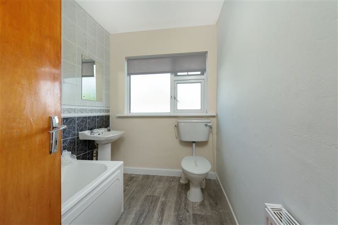 11 Rathcoole Park, Rathcoole, Co. Dublin