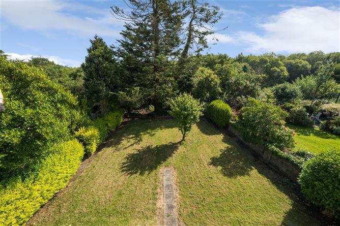 11 Rathcoole Park, Rathcoole, Co. Dublin