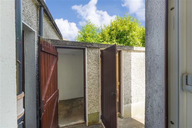 11 Rathcoole Park, Rathcoole, Co. Dublin