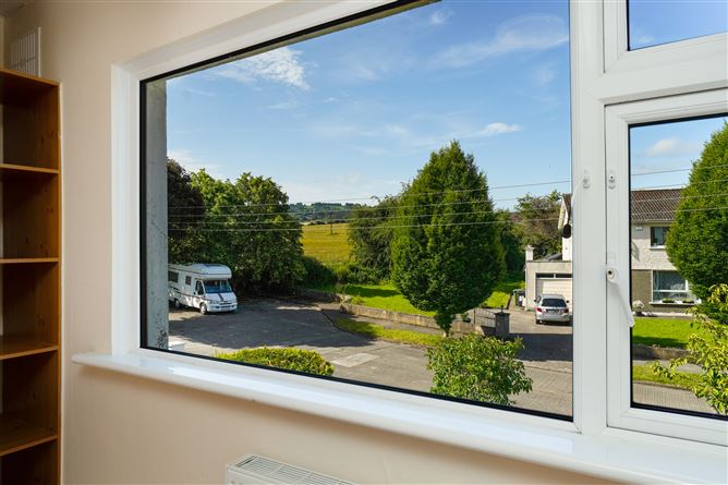 11 Rathcoole Park, Rathcoole, Co. Dublin