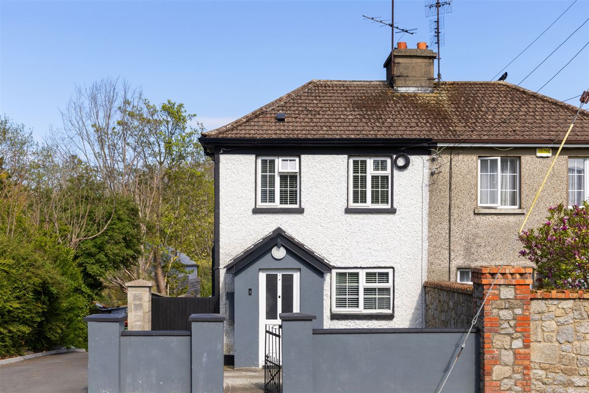 2 Church Road, Newtownmountkennedy, County Wicklow