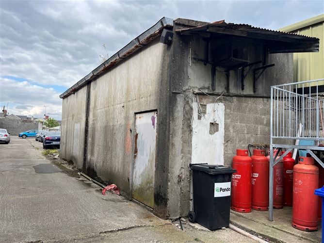 Photo 6 of 7 — 3 Main Street (Groundfloor), Gorey, Co. Wexford