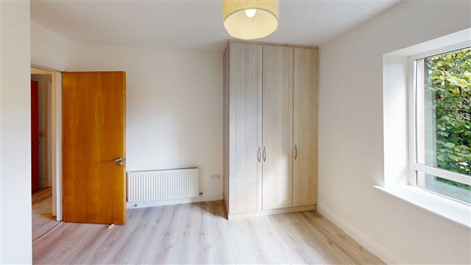 Apartment 12, The Mews, Classes Lake, Ovens, Cork