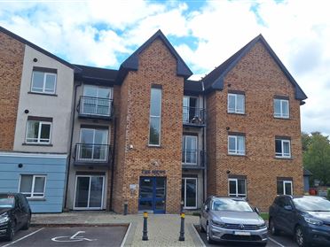 Apartment 12, The Mews, Classes Lake, Ovens, Cork