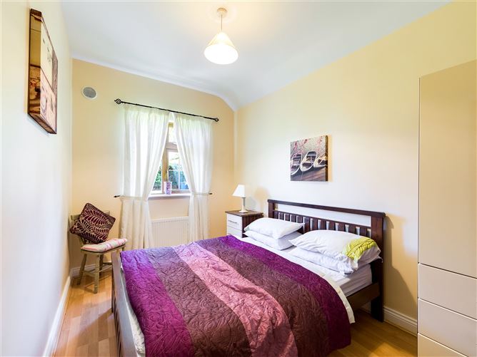 Honeysuckle Cottage, Ballinahinch, Golden, Co. Tipperary