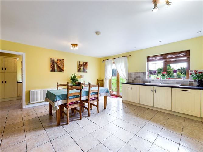 Honeysuckle Cottage, Ballinahinch, Golden, Co. Tipperary