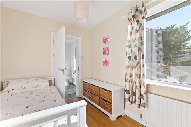 51 Arnold Grove, Glenageary, Co. Dublin