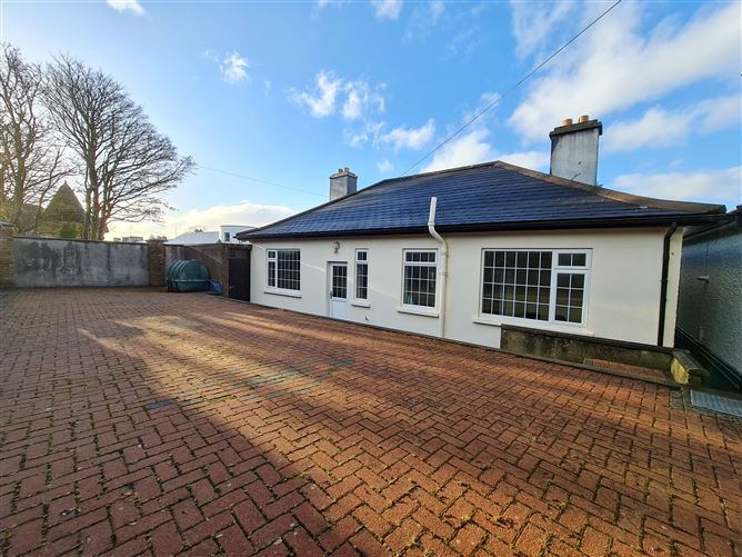 Davitt's Terrace, Castlebar, Mayo