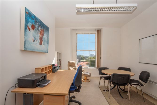 6 St Jamess Terrace , Malahide, Dublin