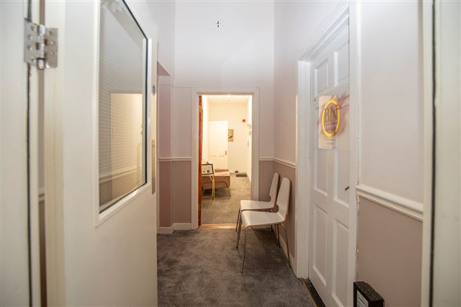 6 St Jamess Terrace , Malahide, Dublin