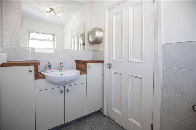 6 St Jamess Terrace , Malahide, Dublin