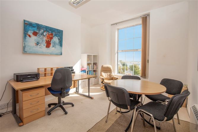 6 St Jamess Terrace , Malahide, Dublin