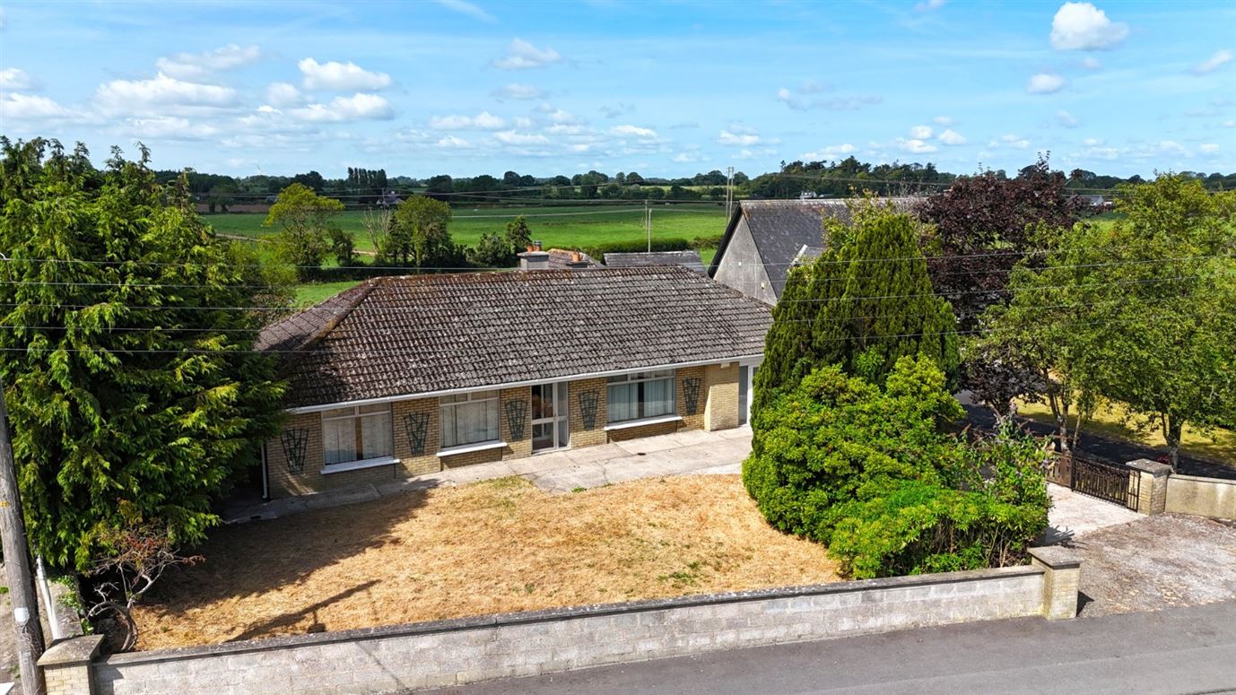 Buttevant Road, Charleville, Co. Cork