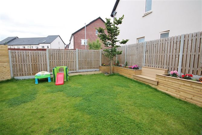 23 Shackleton Crescent, Lucan, Co. Dublin