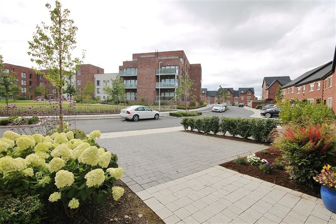 23 Shackleton Crescent, Lucan, Co. Dublin