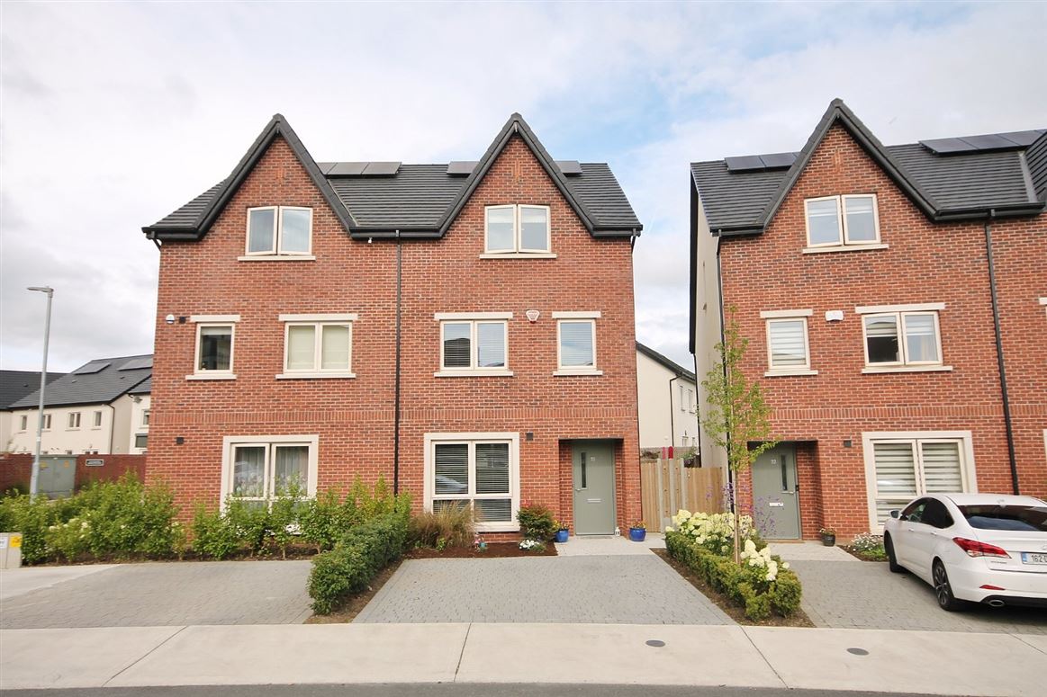23 Shackleton Crescent, Lucan, Co. Dublin